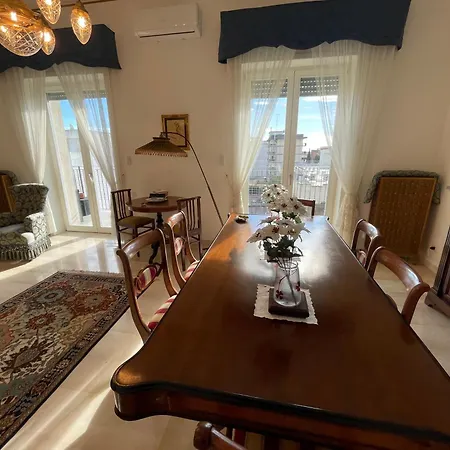 La Casa Di Emira * לצ'ה